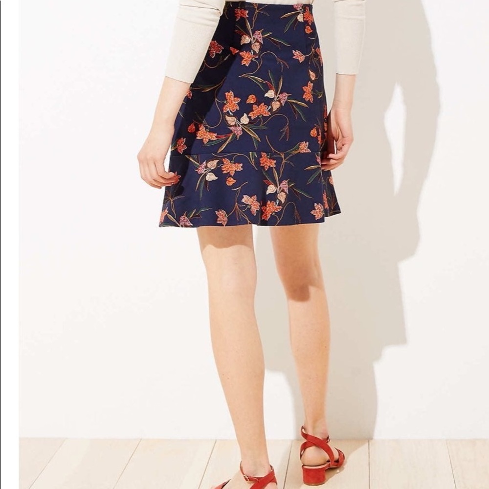 LOFT - Floral Ponte Flippy Skirt - Picture 2 of 7